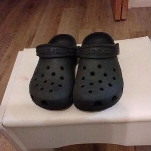 CROCS Black Sandals Ventilated Rubber Comfort